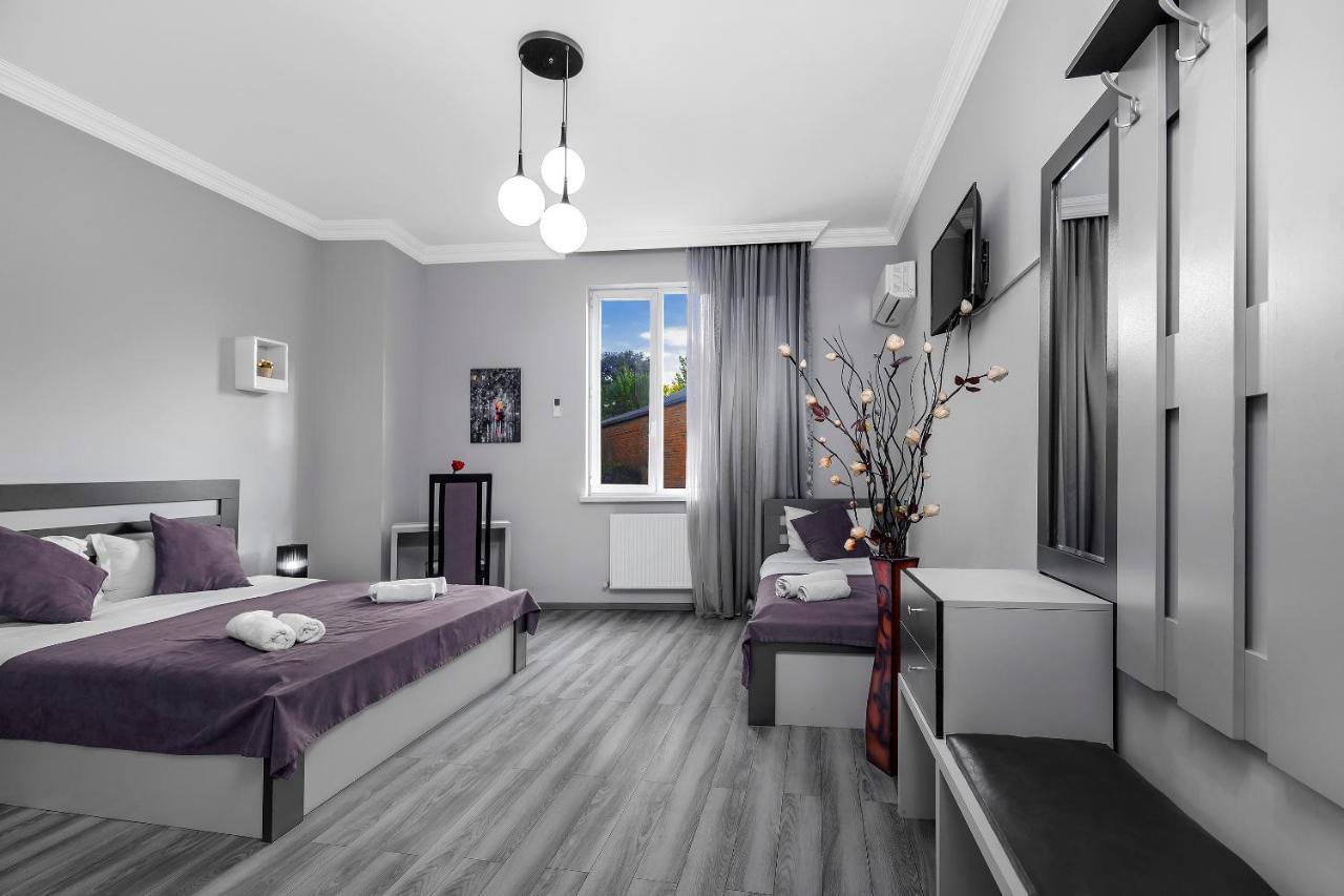White House Отель 3*